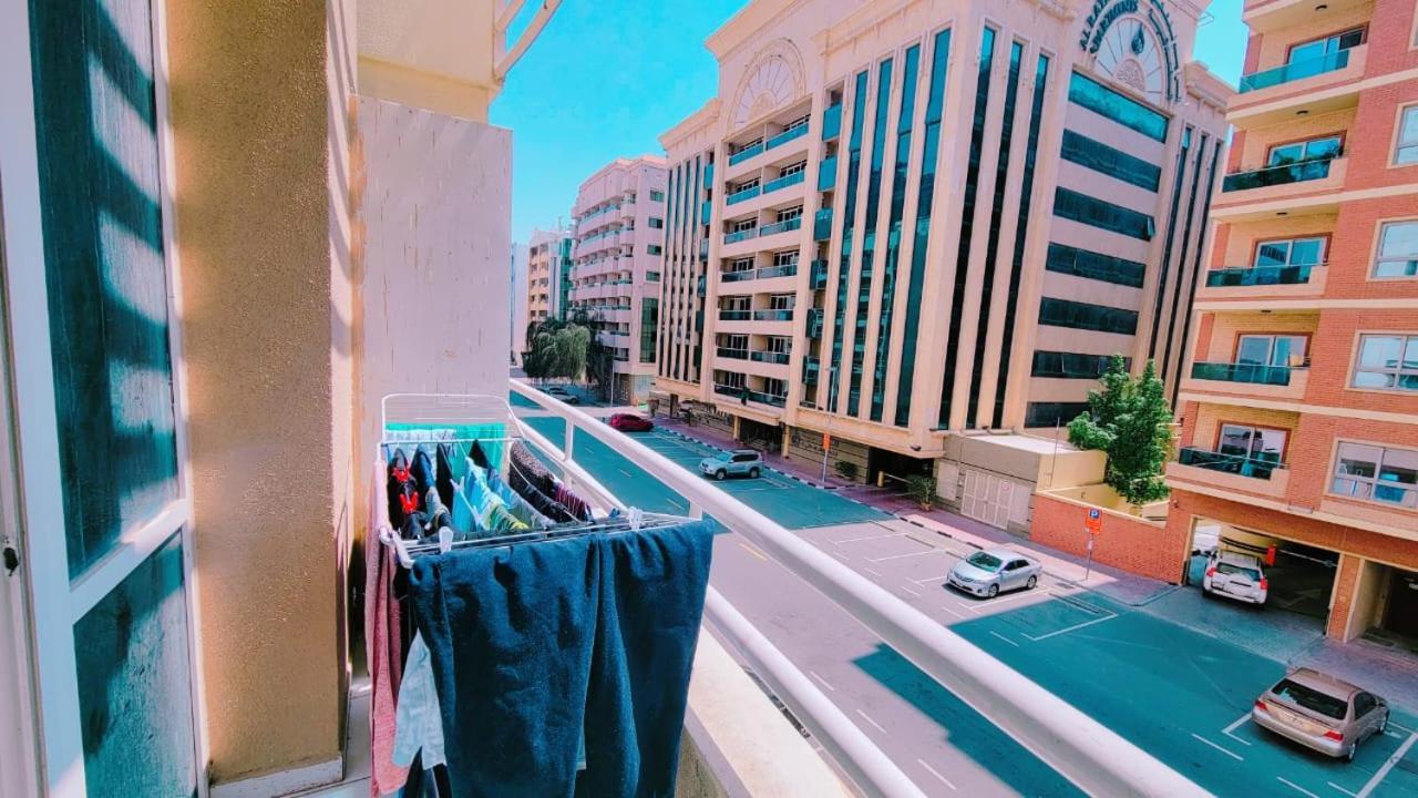 Call Us Dubai Exterior photo